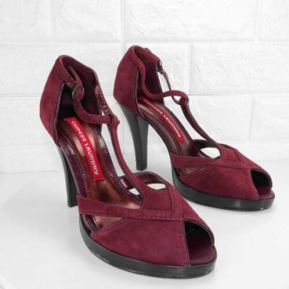- NEW IN BOX Chinese Laundry Nyrvana Suede Wine Sandal
